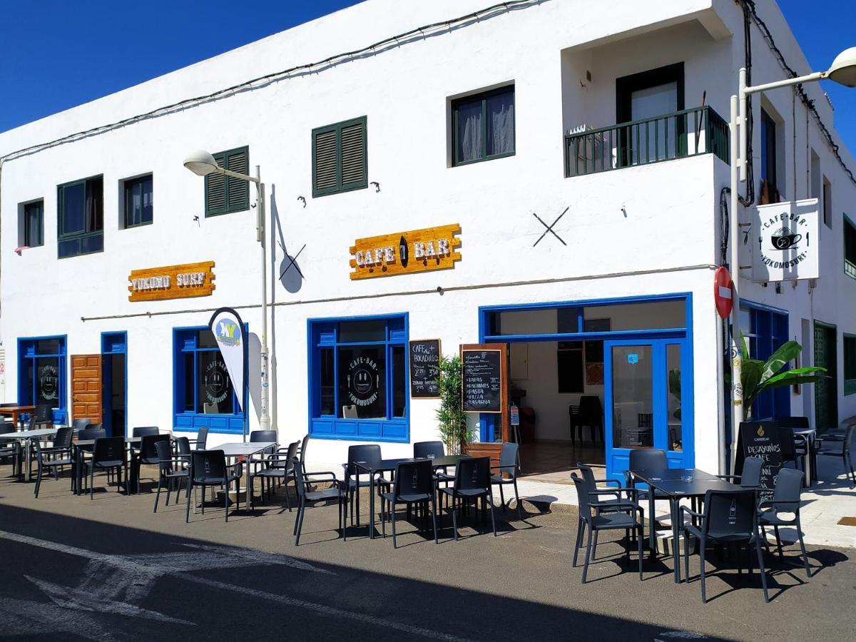 Surf House Famara Yokomosurf Vandrarhem Exteriör bild